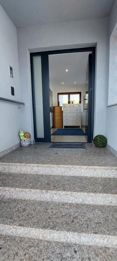 Grosse Tolle 4 Zimmer Ferienwohnung Im Herzen Des Odenwaldes Mörlenbach Exterior foto