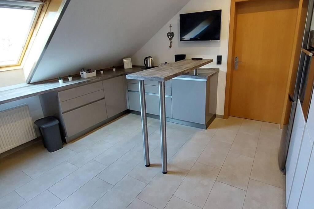 Grosse Tolle 4 Zimmer Ferienwohnung Im Herzen Des Odenwaldes Mörlenbach Exterior foto