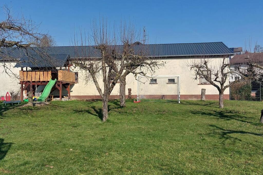 Grosse Tolle 4 Zimmer Ferienwohnung Im Herzen Des Odenwaldes Mörlenbach Exterior foto