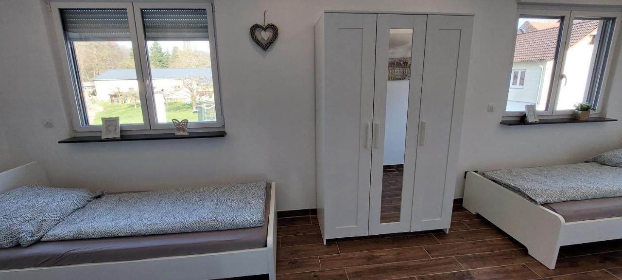 Grosse Tolle 4 Zimmer Ferienwohnung Im Herzen Des Odenwaldes Mörlenbach Exterior foto